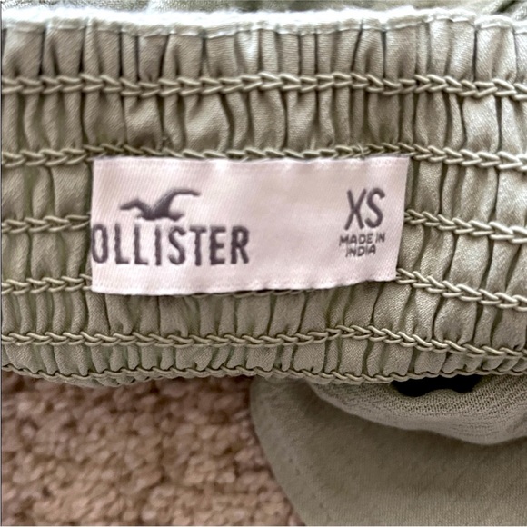 Hollister Sage Green Smocked Blouse - Picture 2 of 3